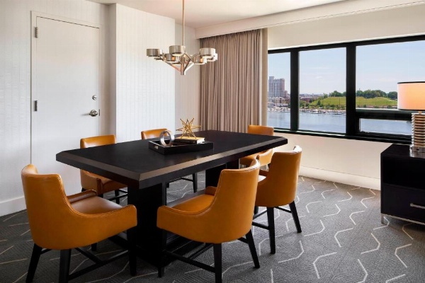 Renaissance by Marriott Baltimore Harborplace Hotel image 21