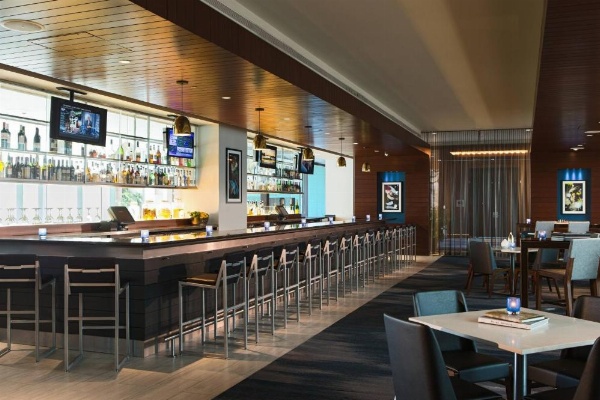 Renaissance by Marriott Baltimore Harborplace Hotel image 29
