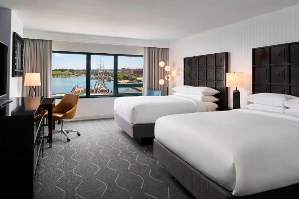 Renaissance by Marriott Baltimore Harborplace Hotel image 9